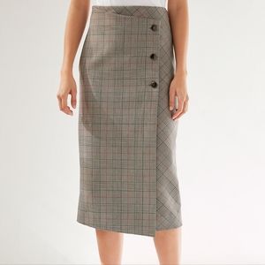 Aritzia Babaton Billy Wrap Skirt